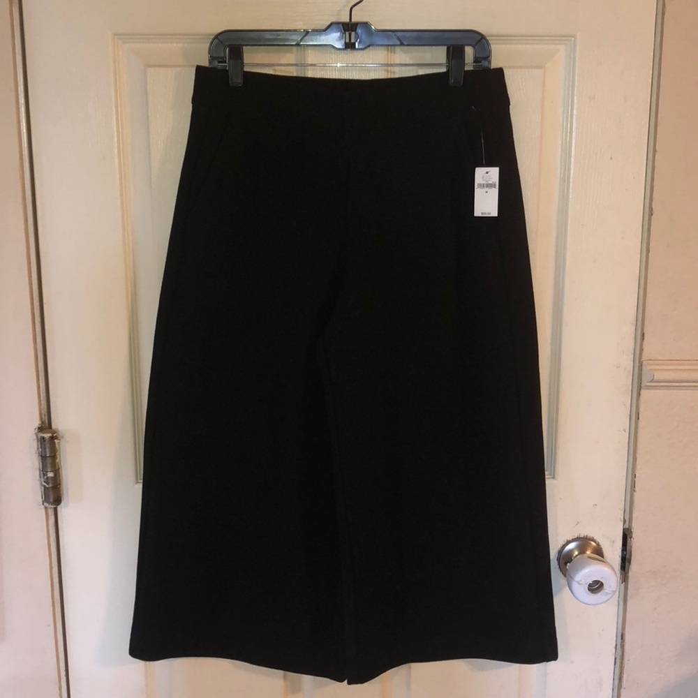 Gap Goucho capris
